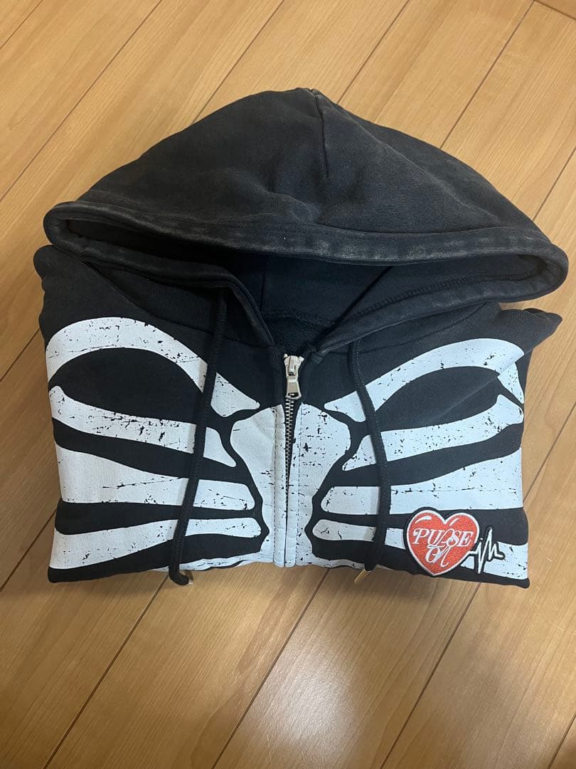 TREASURE PULSE ON TOUR ジップアップ フーディー パルツ