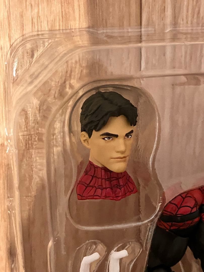 MESS TOYSスーペリアスパイダーマンフィギュア