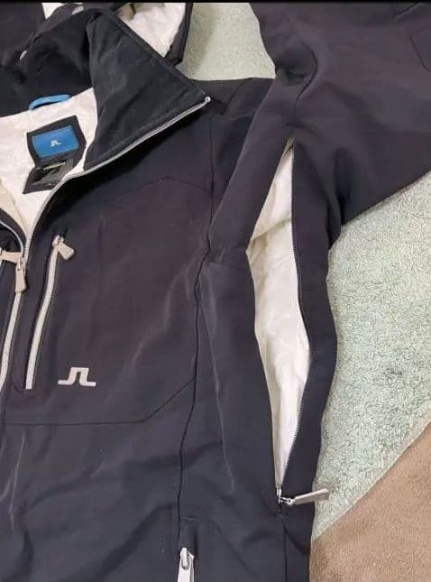 Jリンドバーグ　黒ネイビー フード付き スキーウェア上下　Lサイズ