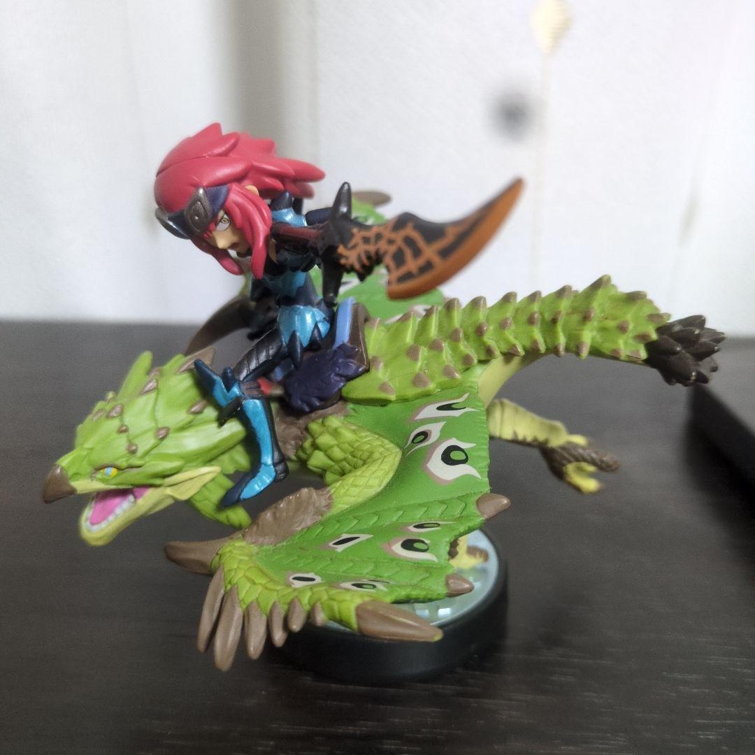 リオレイア＆シュヴァル　アミーボ　amiibo　（アゴなし）