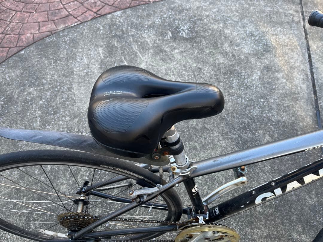 【引取、又は近隣市町は配達相談可】giant escape r3 クロスバイク