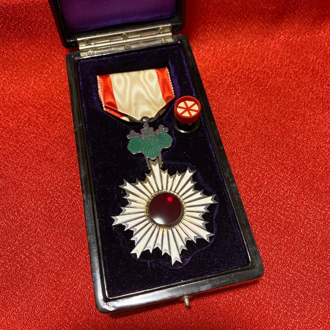 明治勲章 勲六等単光旭日章