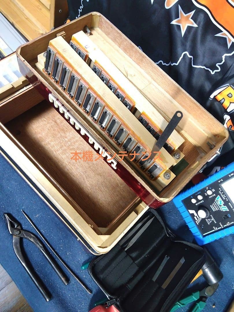 【大幅メンテ完了】 トンボ ソプラノアコーディオン No.250 赤（即演奏可）