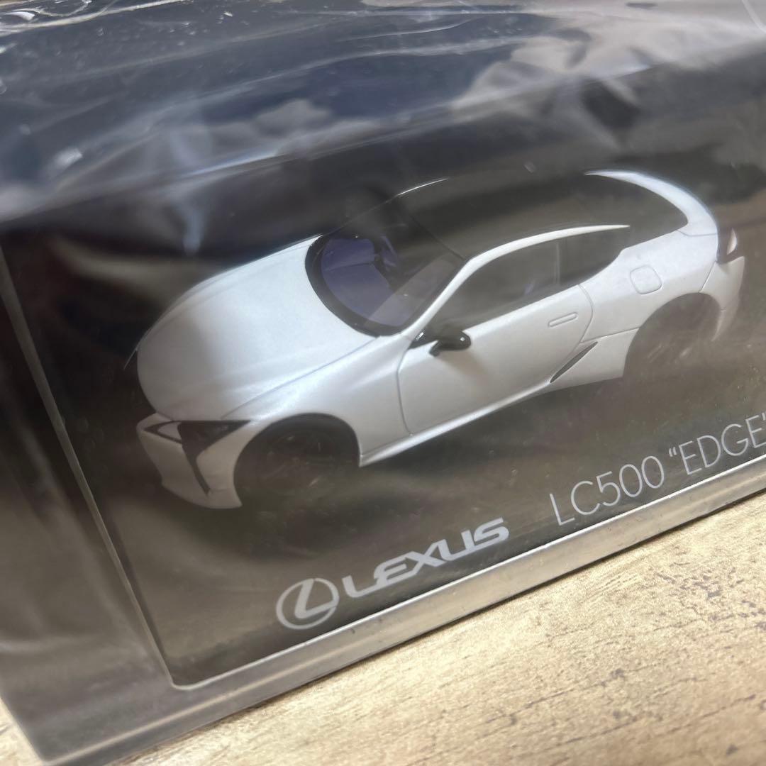 京商レクサス　LC500 EDGE ミニカー　1/43