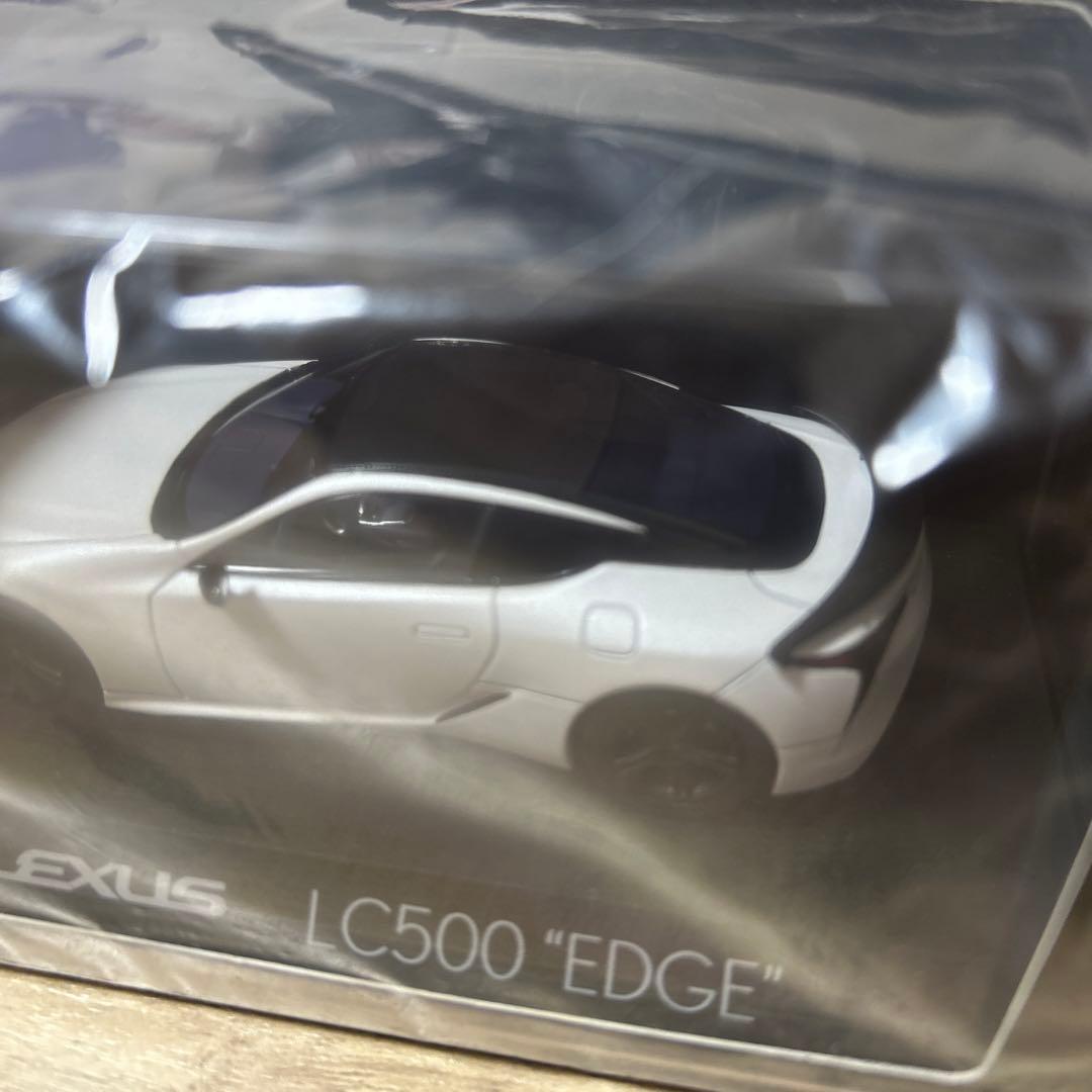 京商レクサス　LC500 EDGE ミニカー　1/43