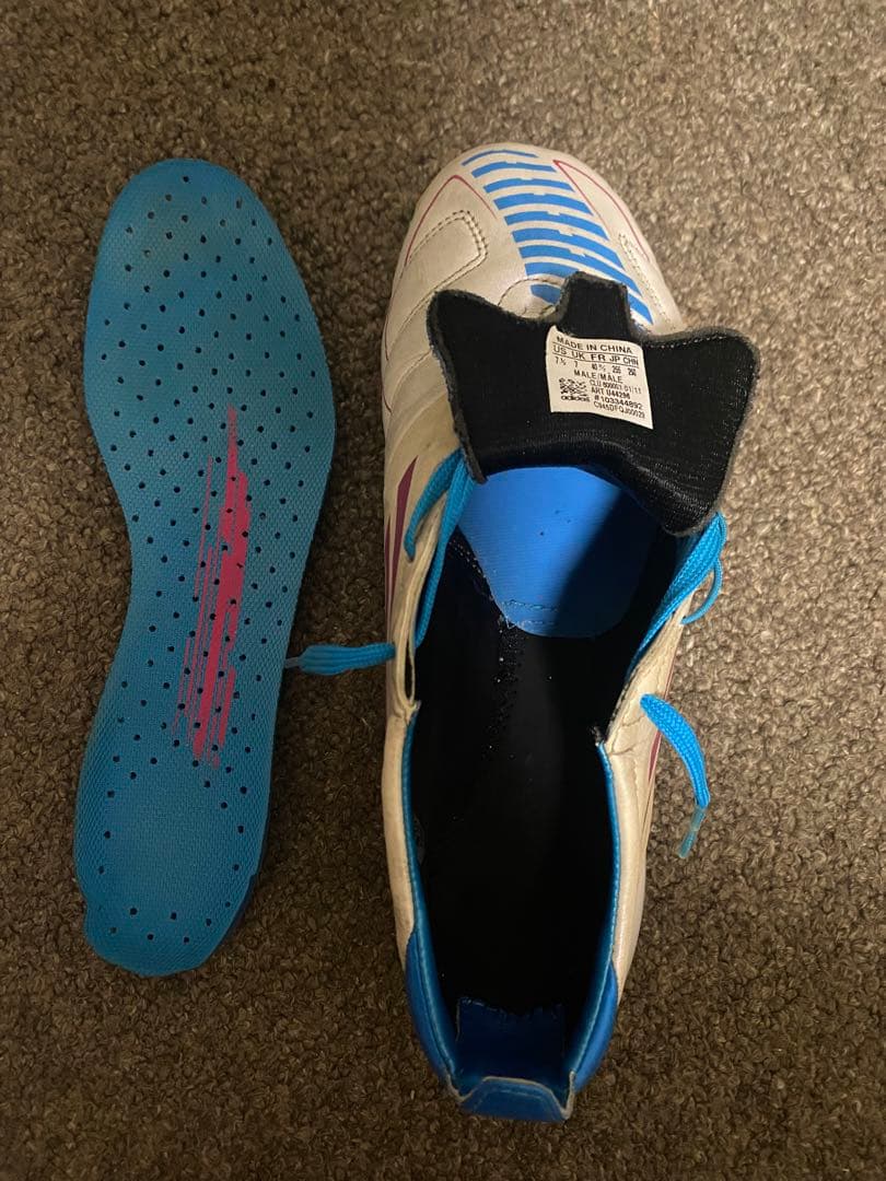 adidas サッカーシューズ スパイク ホワイト/ブルー/ピンク