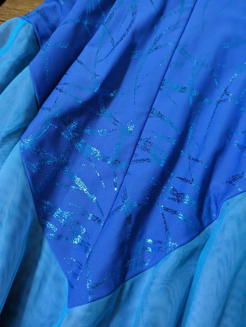 ♡IntheMOOD♡華やかで 上品、軽やかなドレス パーティー、ミニデモ