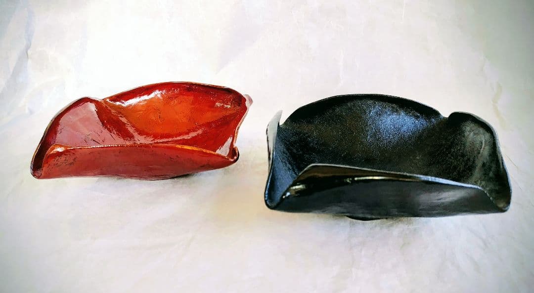 乾漆菓子器 朱溜、黒の二点 (未使用 新品同様)