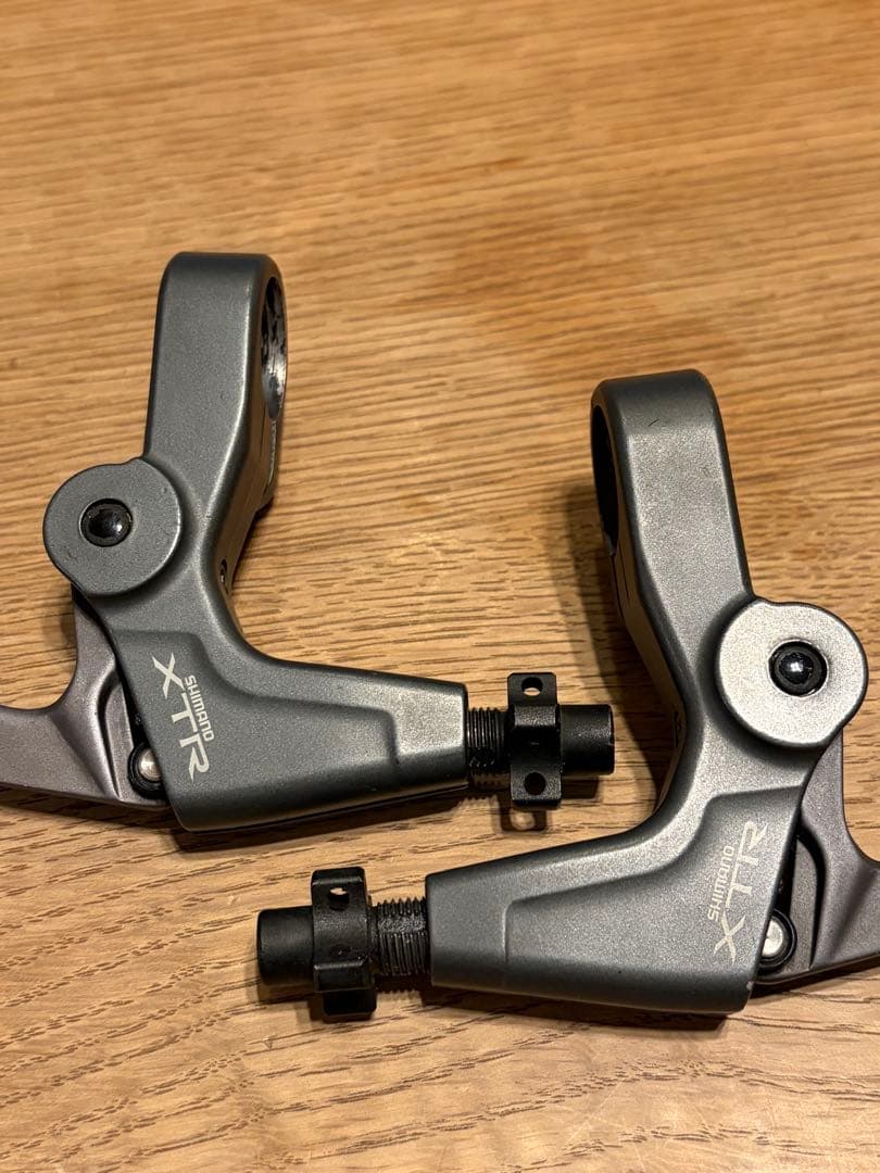 SHIMANO XTR Vブレーキ、レバー、右シフター