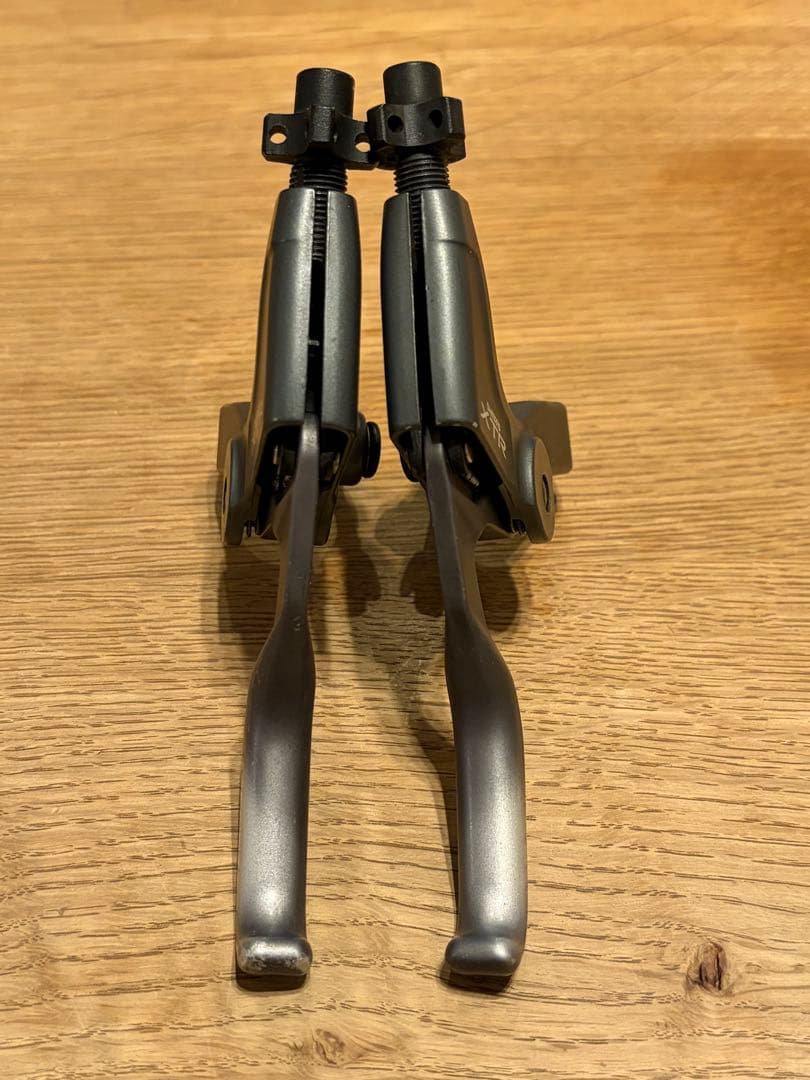 SHIMANO XTR Vブレーキ、レバー、右シフター