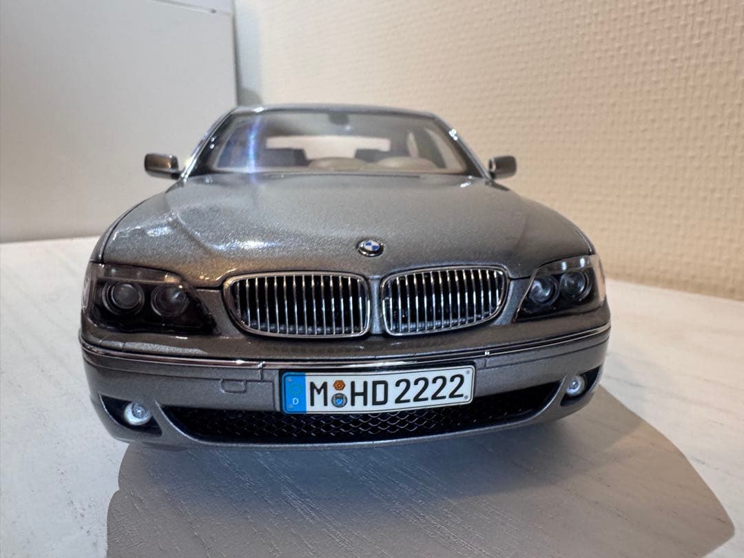  7 Series ミニカー シルバー