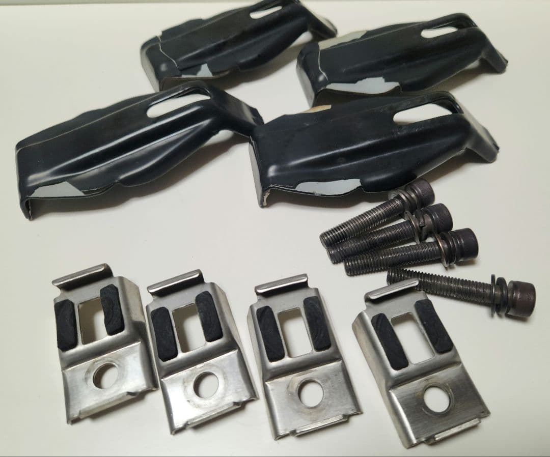 terzo ルーフキャリアセット 70系ヴォクシー(引き取り限定)