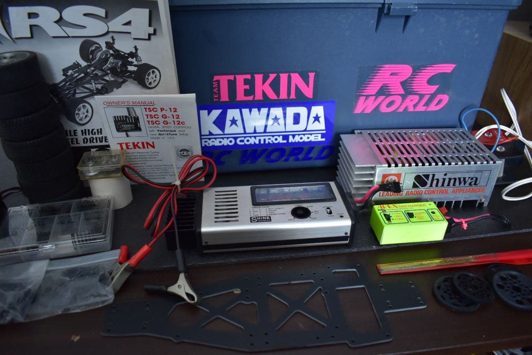 フルカスタム 1/10 HPI RS4 カーボンTEKIN STAR GOLD