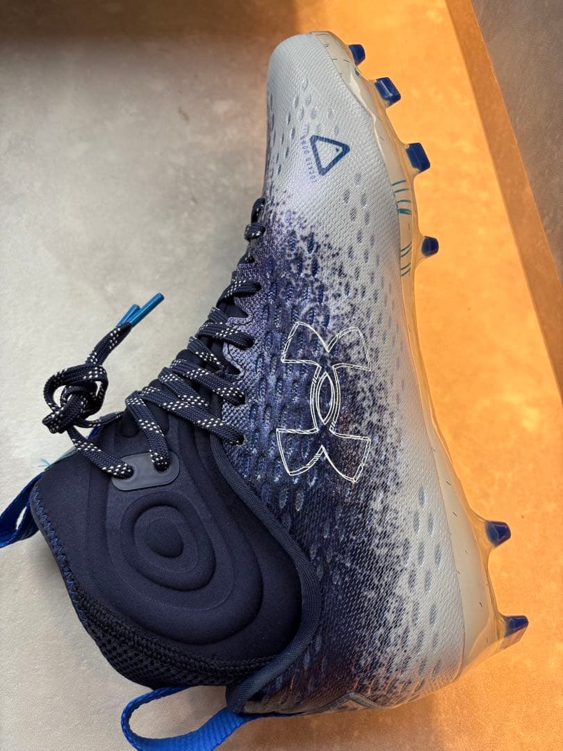 【新品】 UA SPOTLIGHT LUX MCアメフト スパイク27.5cm