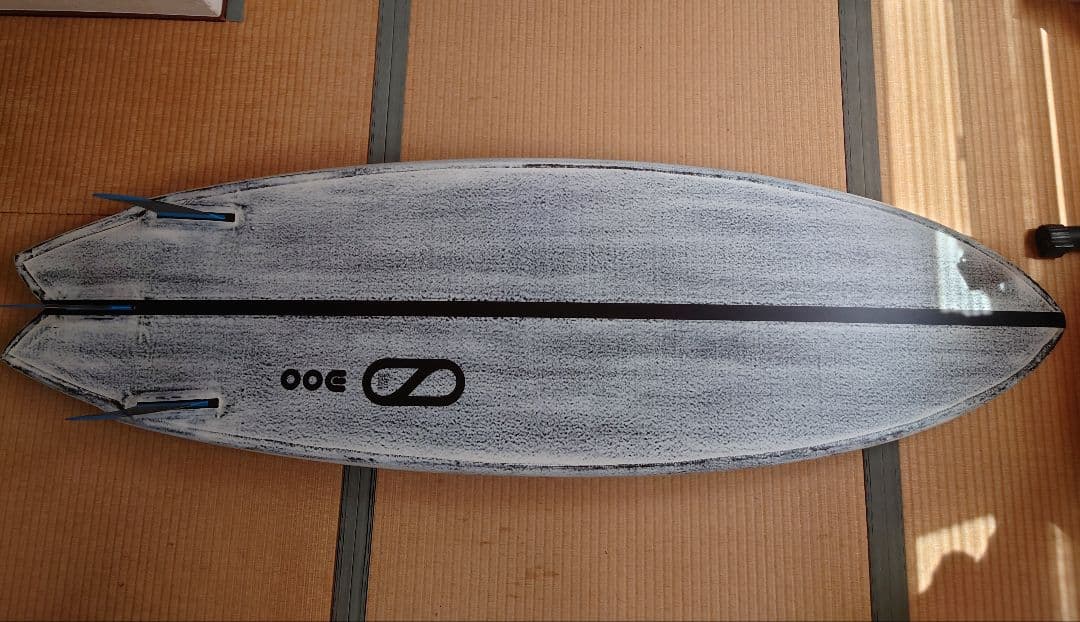 超美品　ファイヤーワイヤー グレート ホワイト ツイン 5'9 30.5L