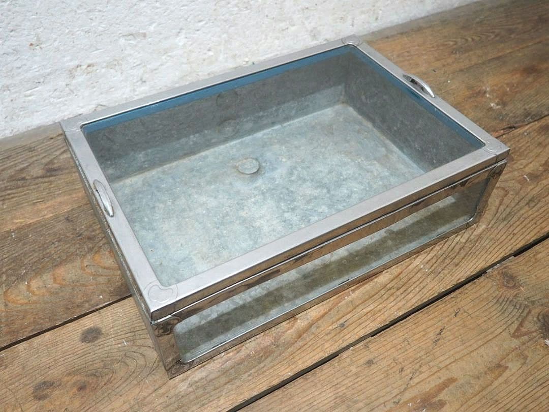 1329 昭和レトロなブリキのガラスケース　飾り棚　駄菓子屋　陳列棚　ビンテージ