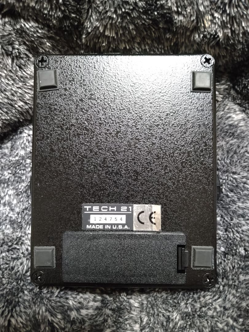 Tech 21 SansAmp GT2 ギターエフェクター