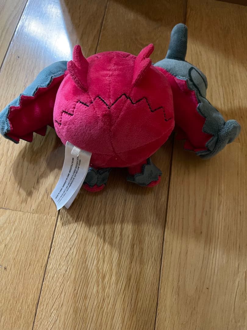 レジエレキとレジドラゴぬいぐるみ