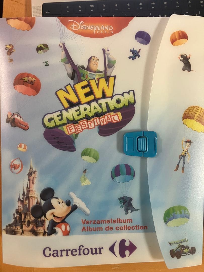 【日本未発売 約60個】ディズニーシリーズピンバッジ