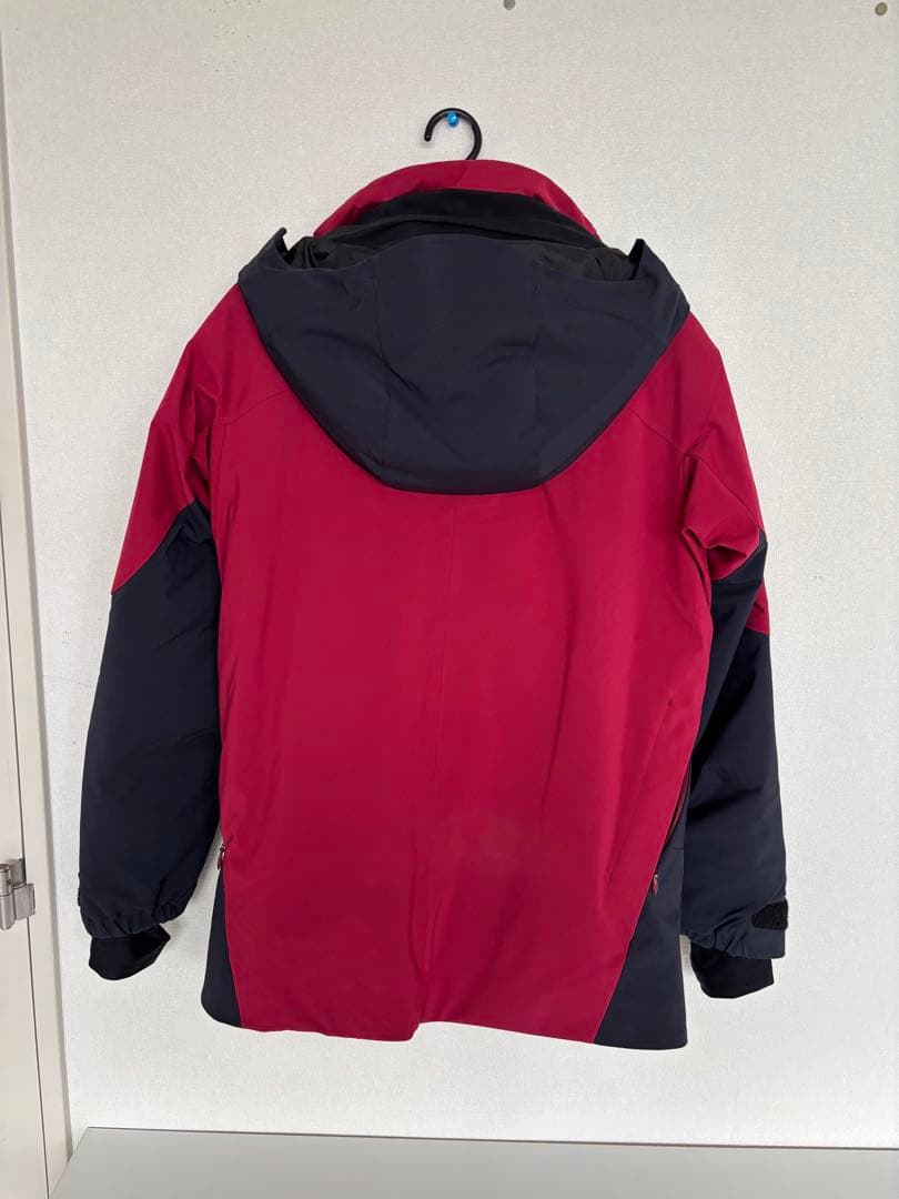 DESCENTE スキーウェア22/23モデルSサイズジャケットのみ