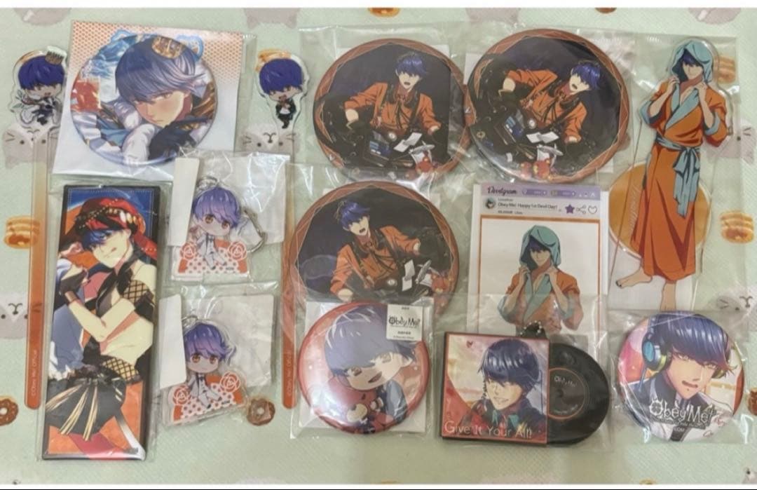 おべいみー　レヴィアタン　まとめ売り　アクスタ　缶バッジ　アクキー　他