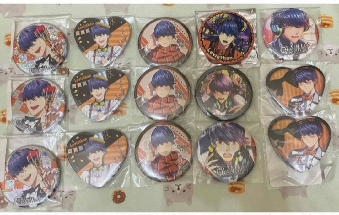 おべいみー　レヴィアタン　まとめ売り　アクスタ　缶バッジ　アクキー　他