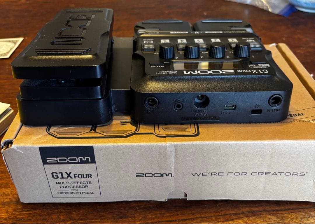 ZOOM G1X FOUR マルチエフェクター