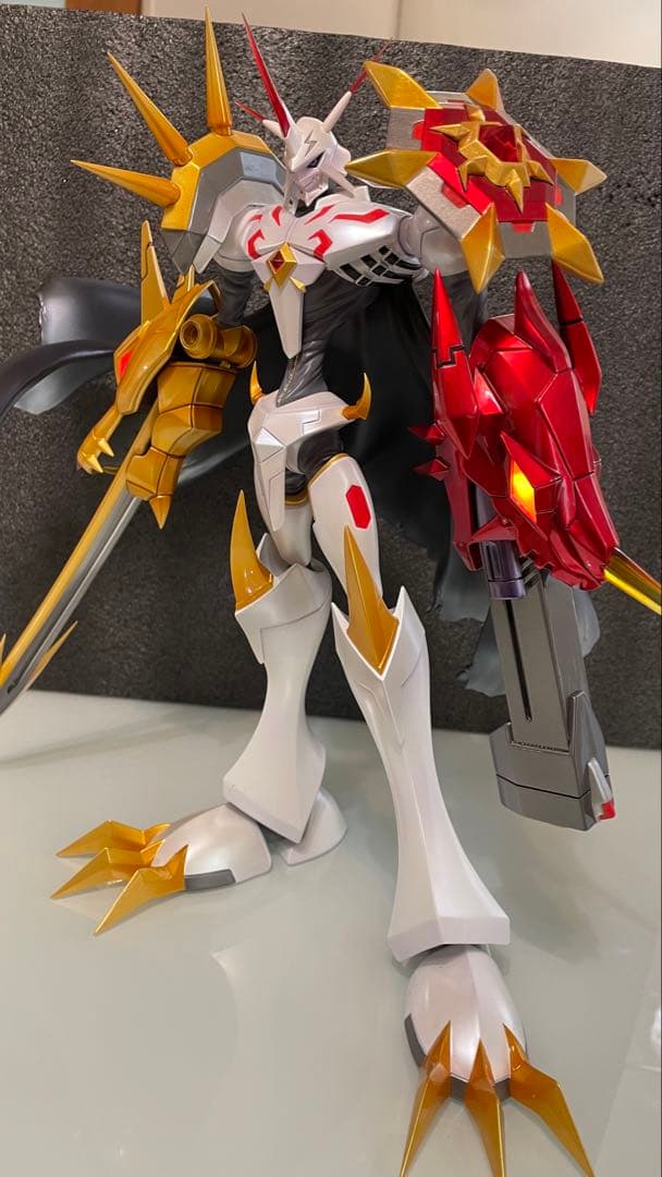 デジモンオメガモンスタチューLED機能付き