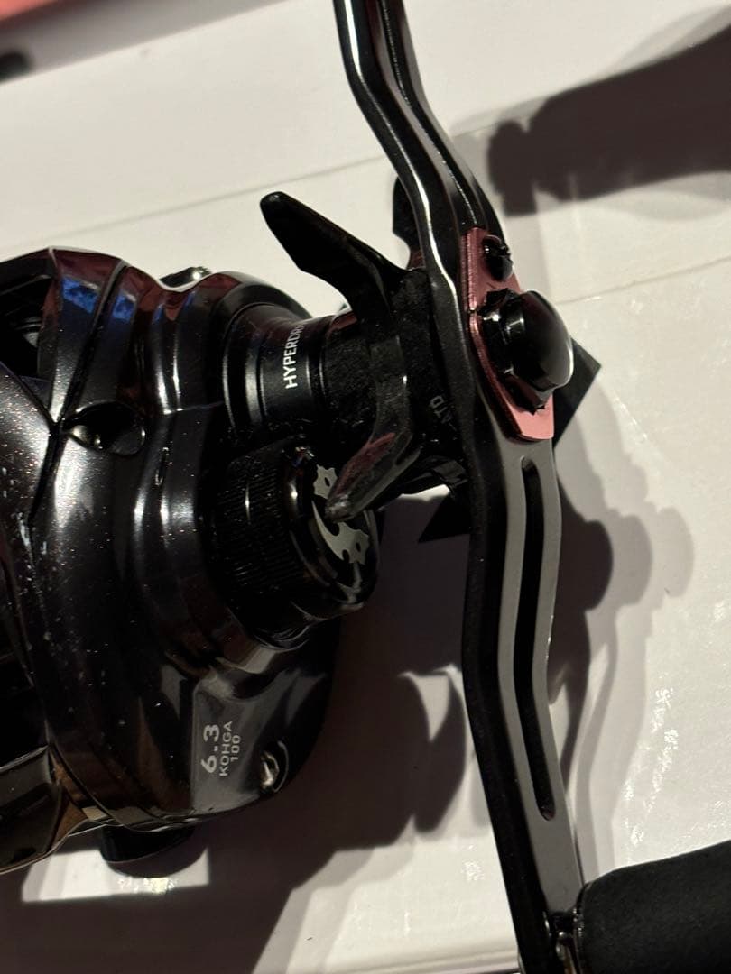 訳あり DAIWA ダイワ 23 紅牙100 右ハンドル