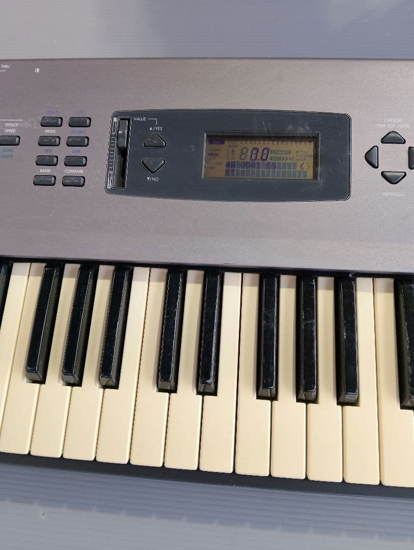 KORG N264 　シンセサイザー コルグ(あ85)