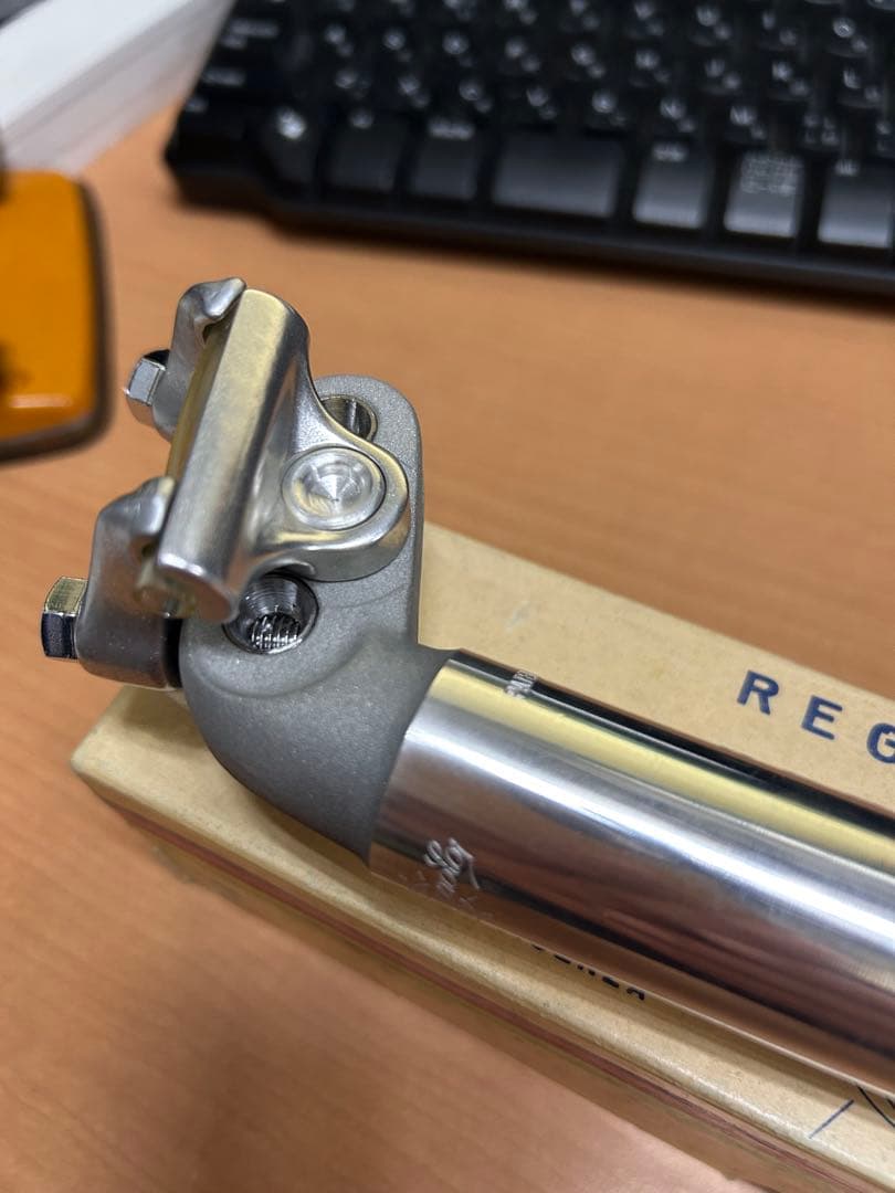 Campagnolo レコードシートポスト φ27.0の 2本締め 新品箱入り