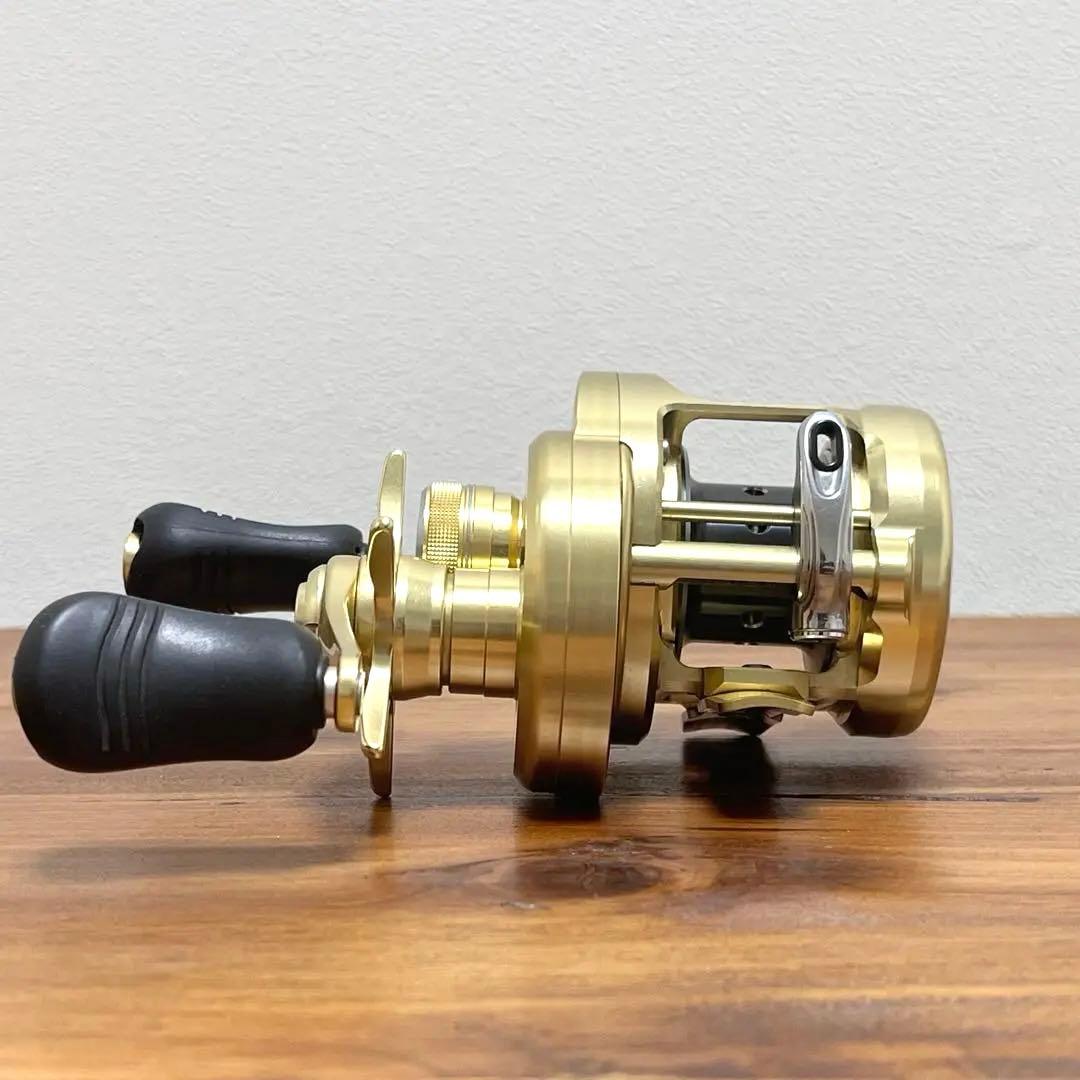 【美品】SHIMANO 14カルカッタ コンクエスト 100 ノーマルギア 右