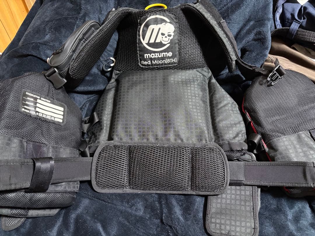 MAZUMEレッドムーンライフジャケットVIII 8th