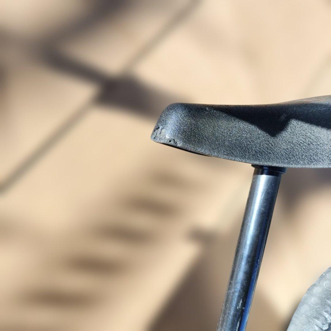 ストライダー　白　12インチ