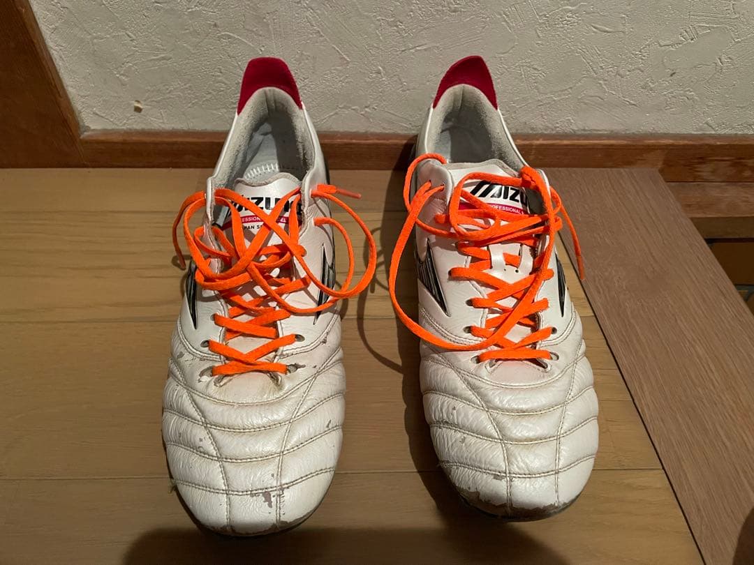 ミズノ　モレリアネオ4 27.5 サッカーシューズ ホワイト/オレンジ