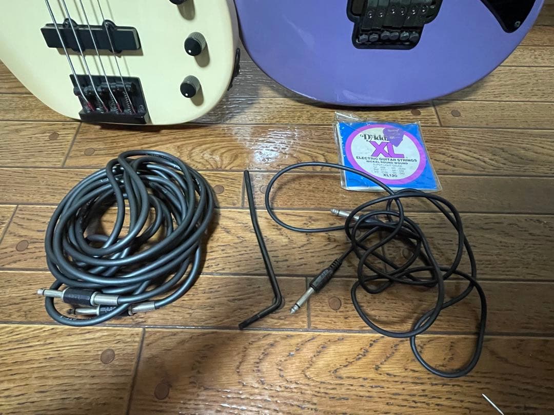 FERNANDES エレキベース & YAMAHA SESSION 612P