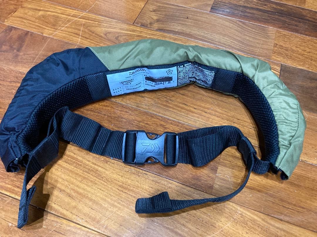 ダイワDaiwa ライフジャケット　DF-2709 モスグリーン　救命　桜マーク