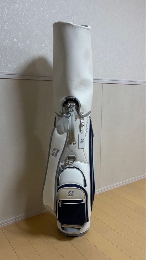 ずみ　ブリヂストン キャディバッグ ホワイト/ネイビー