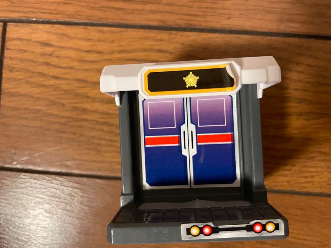 トミカシリーズ 変形ファイヤーステーション等４点セット！