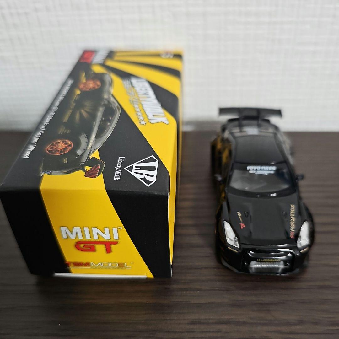 LIBERTY WALK LB★WORKS Nissan GT-R Black