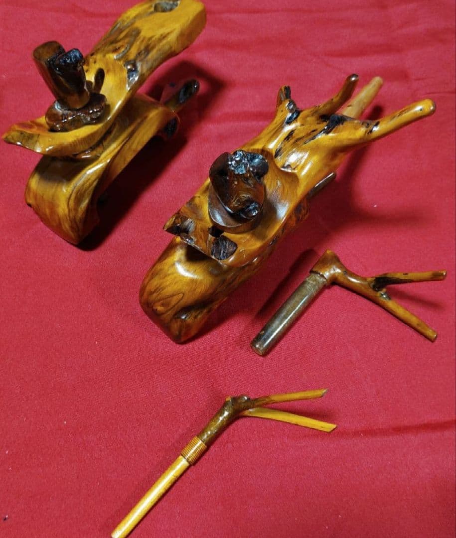 ヘラブナ釣り万力・オーダ一制作の杜松 万力・杜松竿枕・杜松玉置き1点物希少139