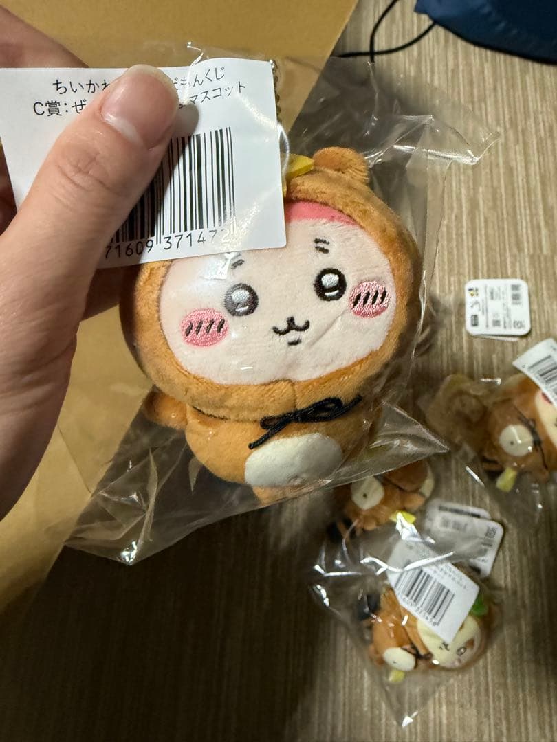 ちいかわ たぬきだもんくじ　まとめ売り