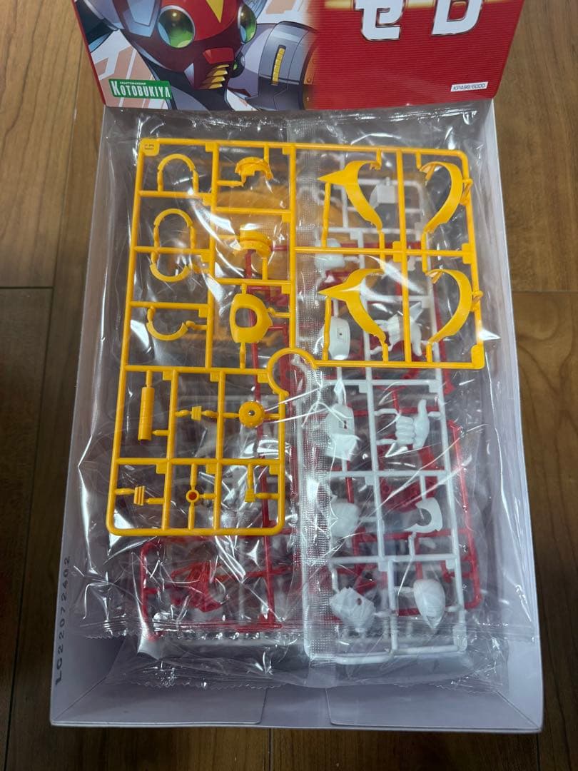 コトブキヤ　ロックマンX ゼロ　マックスアーマー　プラモデル　未組み立てセット