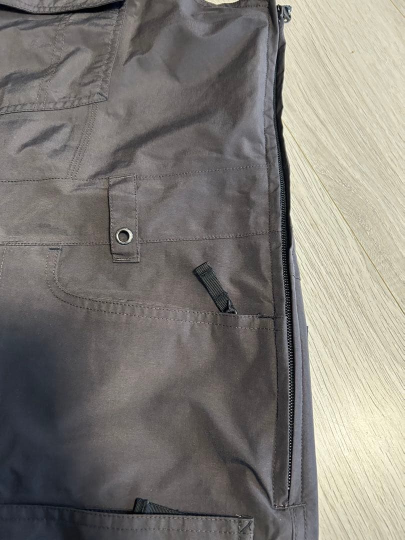 最終値下げ！美品バートン ゴアテックス スノボウェア ビブパンツ レディースM