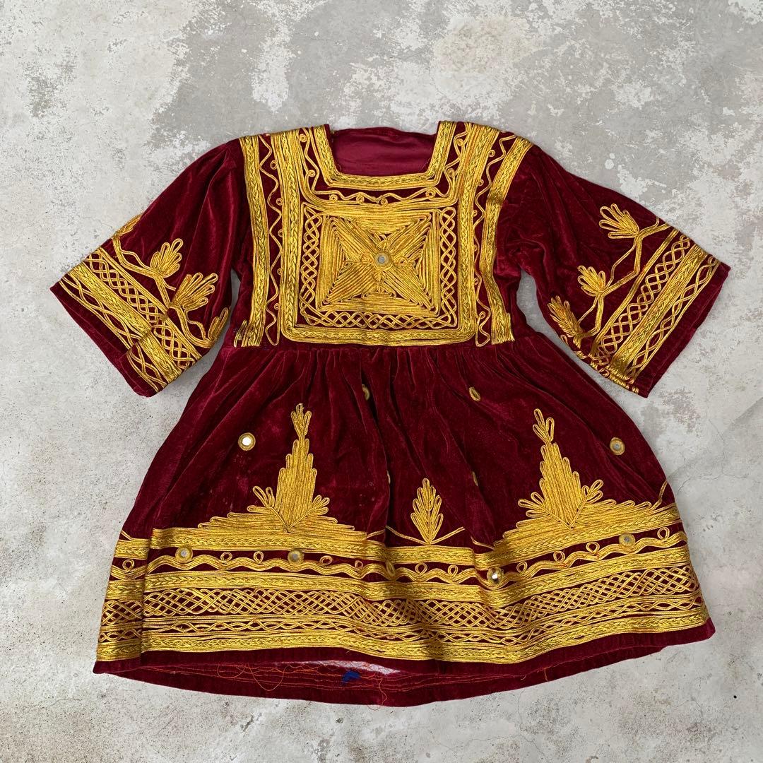 special vintage antique 民族衣裳　ベロア　kids？