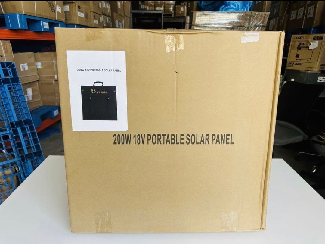 ソーラーパネル 200W 折り畳み式 18Vソーラーチャージャー 高交換率単結晶