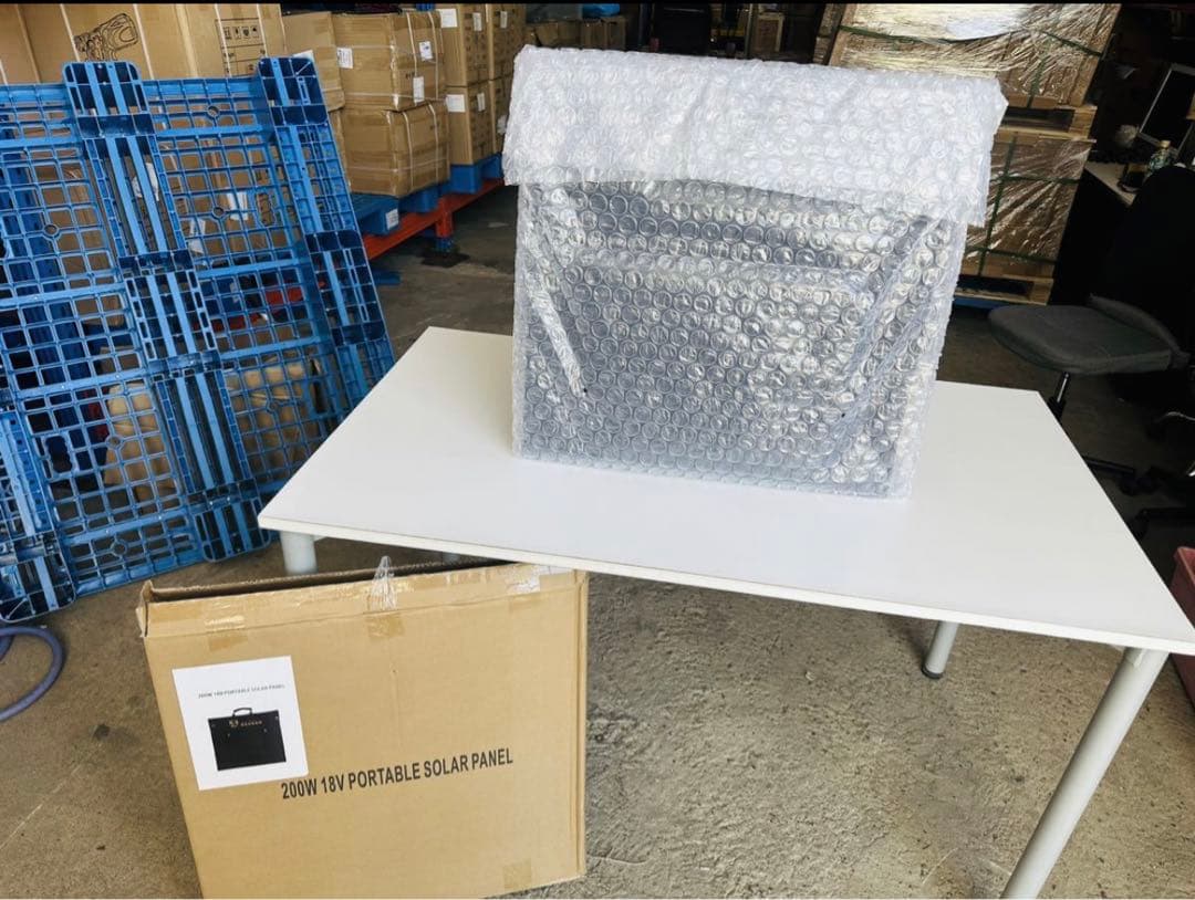 ソーラーパネル 200W 折り畳み式 18Vソーラーチャージャー 高交換率単結晶