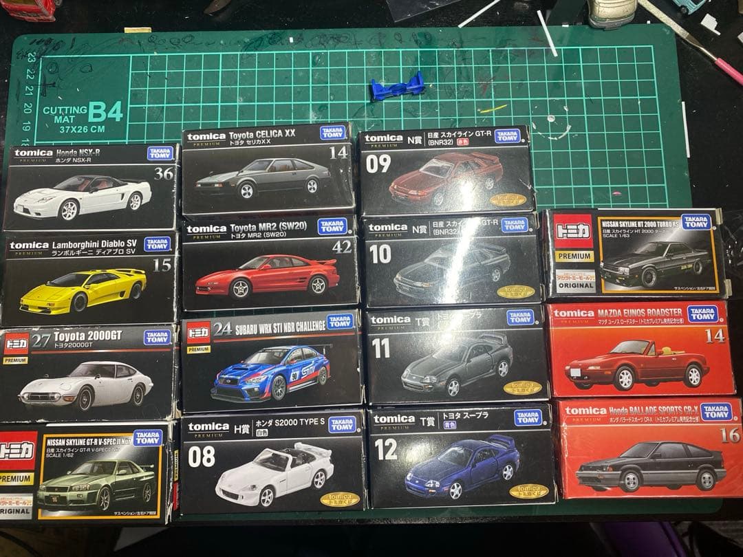 トミカ プレミアム まとめ売り 15台