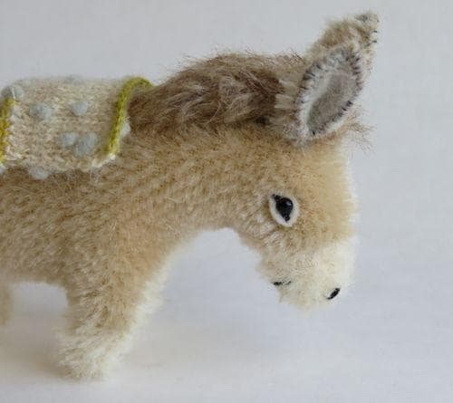 118■ぬいぐるみ作家 五十嵐めぐみ▲ロバぬいぐるみ Kutcha Kacha▼