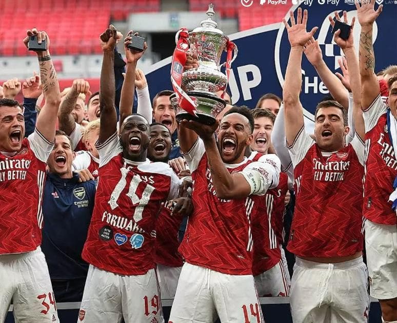 【送料無料】 アーセナル　キーラン・ティアニー 2020 FA cup (M)